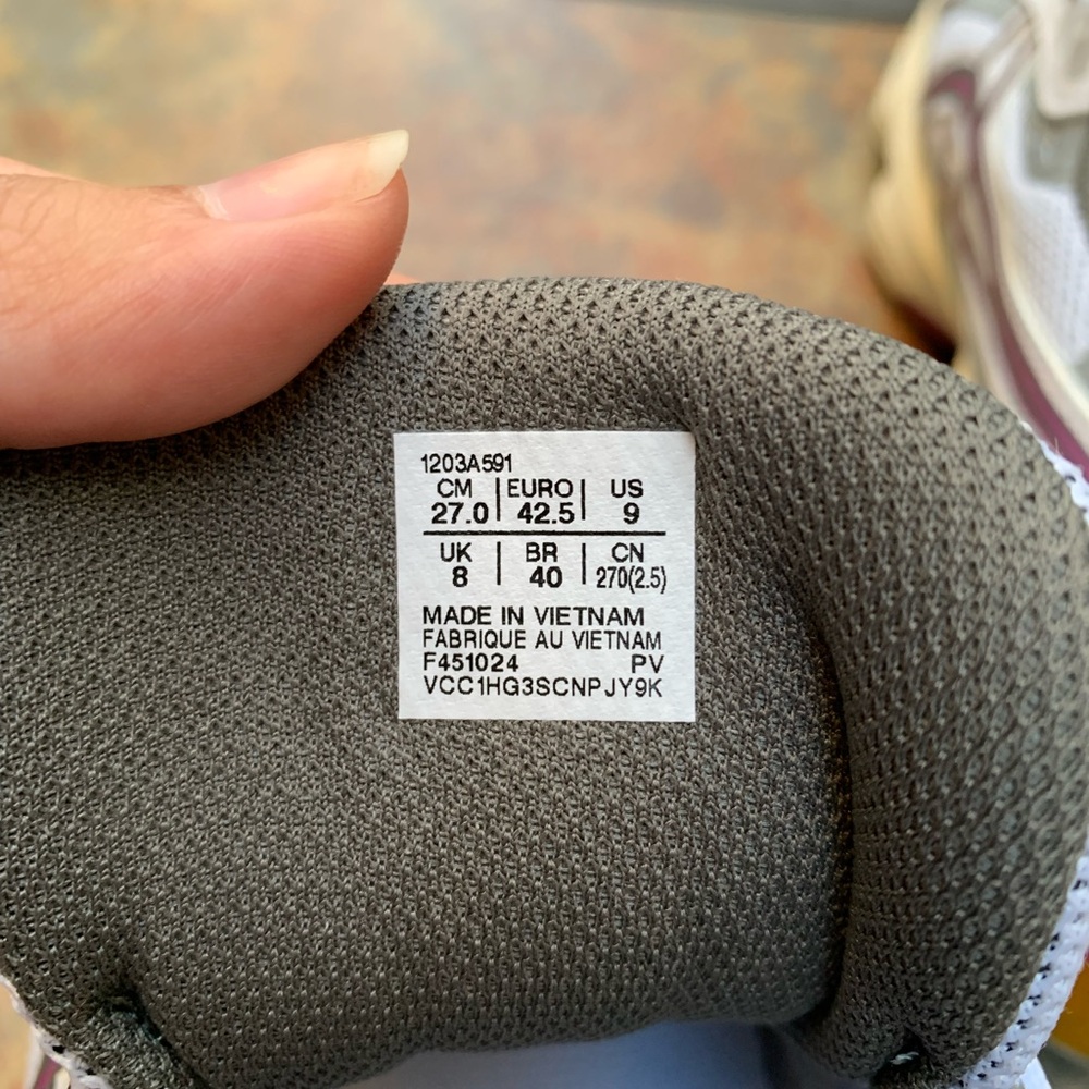 ASICS Gel-Kinetic Fluent Sneaker - Picture 3 of 7